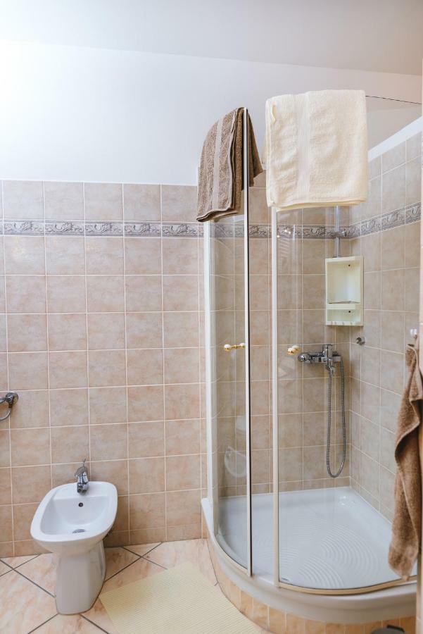 Apartma Barbara โคเปร์ ภายนอก รูปภาพ