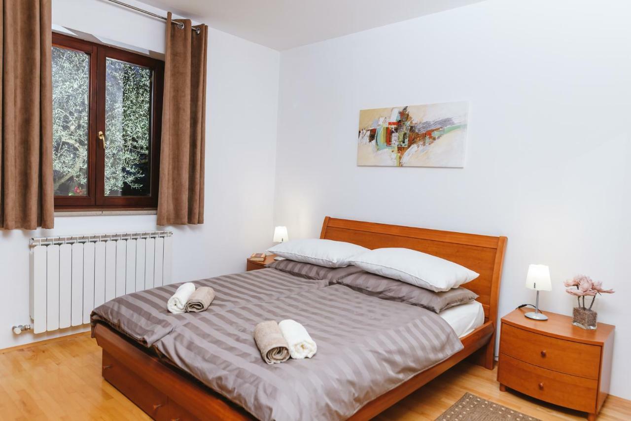 Apartma Barbara โคเปร์ ภายนอก รูปภาพ